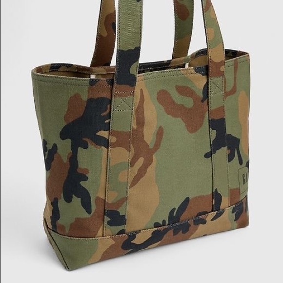 GAP Handbags - Gap Canvas Camo Tote (NWT)